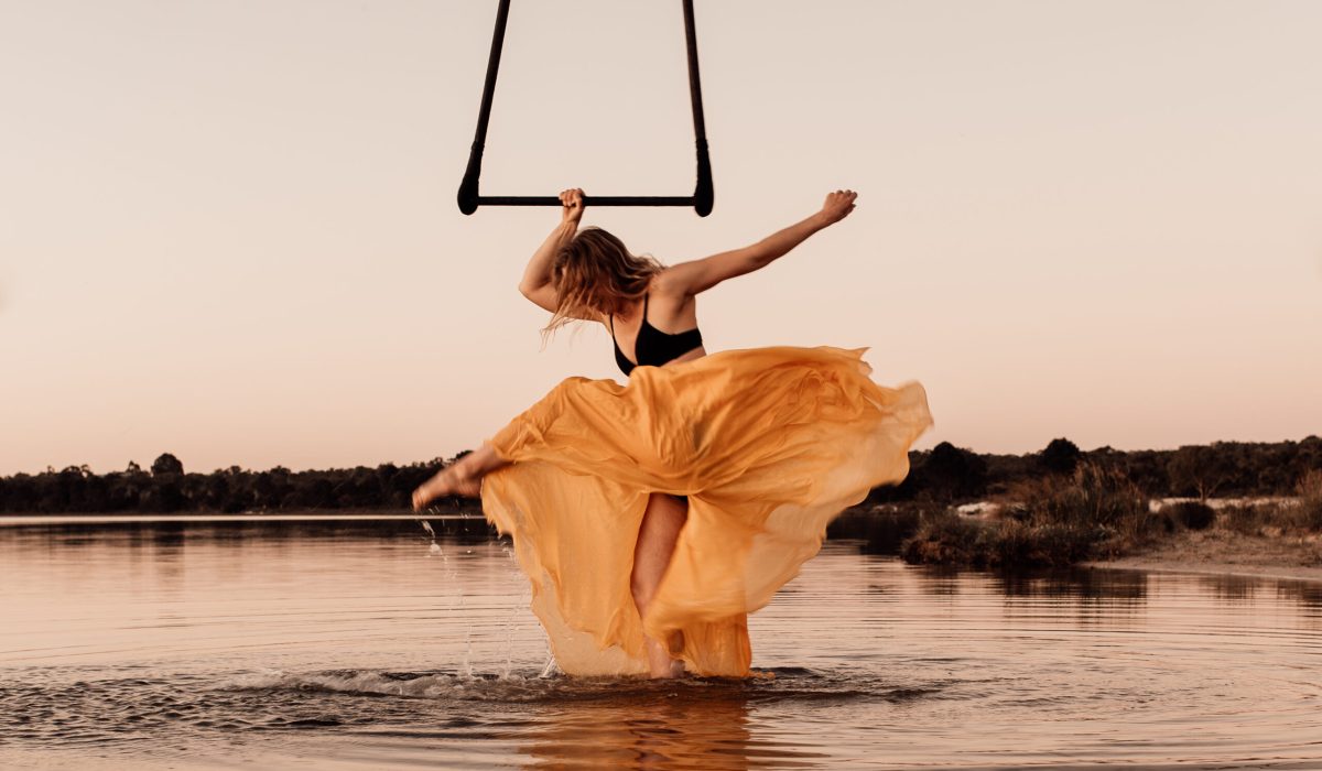 Dawn_Pascoe_dancing-in-the-water-high-res