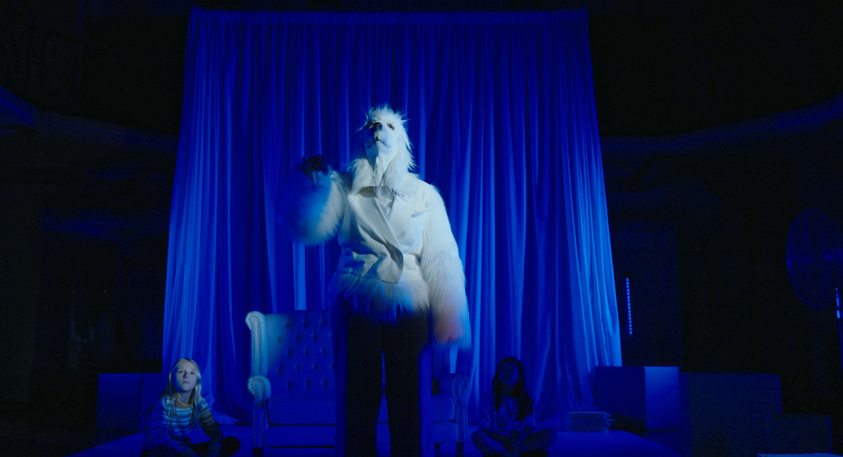 Talya_Rubin_White Poodle Still